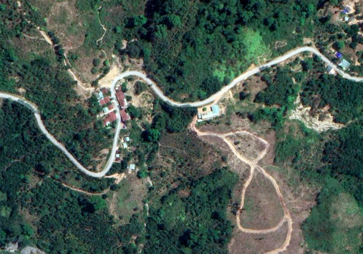 Từng là ngôi làng xanh tươi trù phú (Ảnh google map).