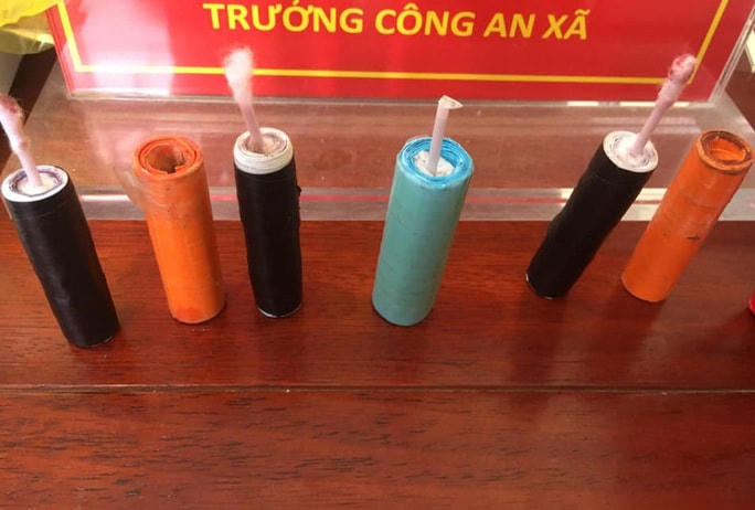 Số pháo nổ được chế từ các que diêm