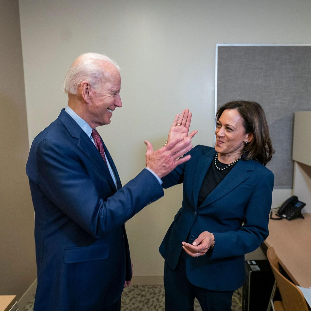 “Cặp đôi” Joe Biden - Kamala Harris.
