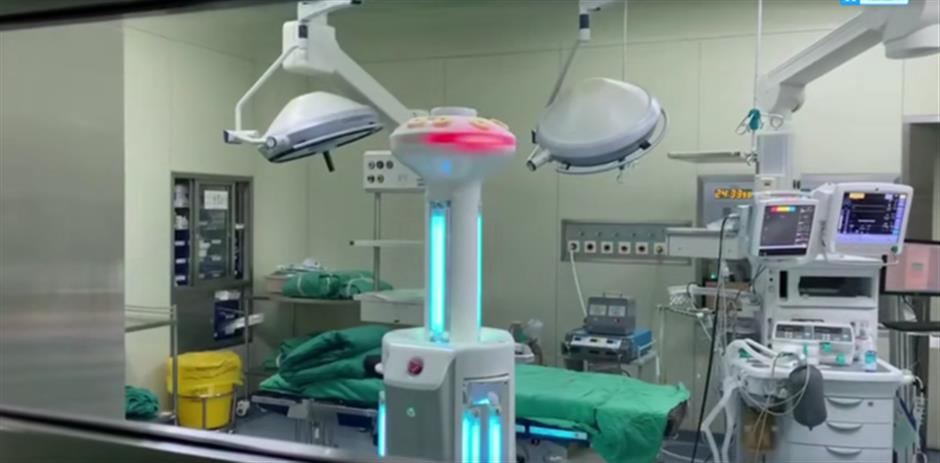 Trung Quốc thực hiện thành công ca phẫu thuật ung thư sử dụng robot