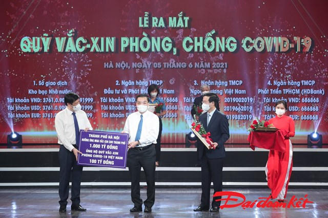 BẢN TIN MẶT TRẬN: Hà Nội góp 1.000 tỷ đồng mua vaccine Covid-19 tiêm cho dân Thủ đô