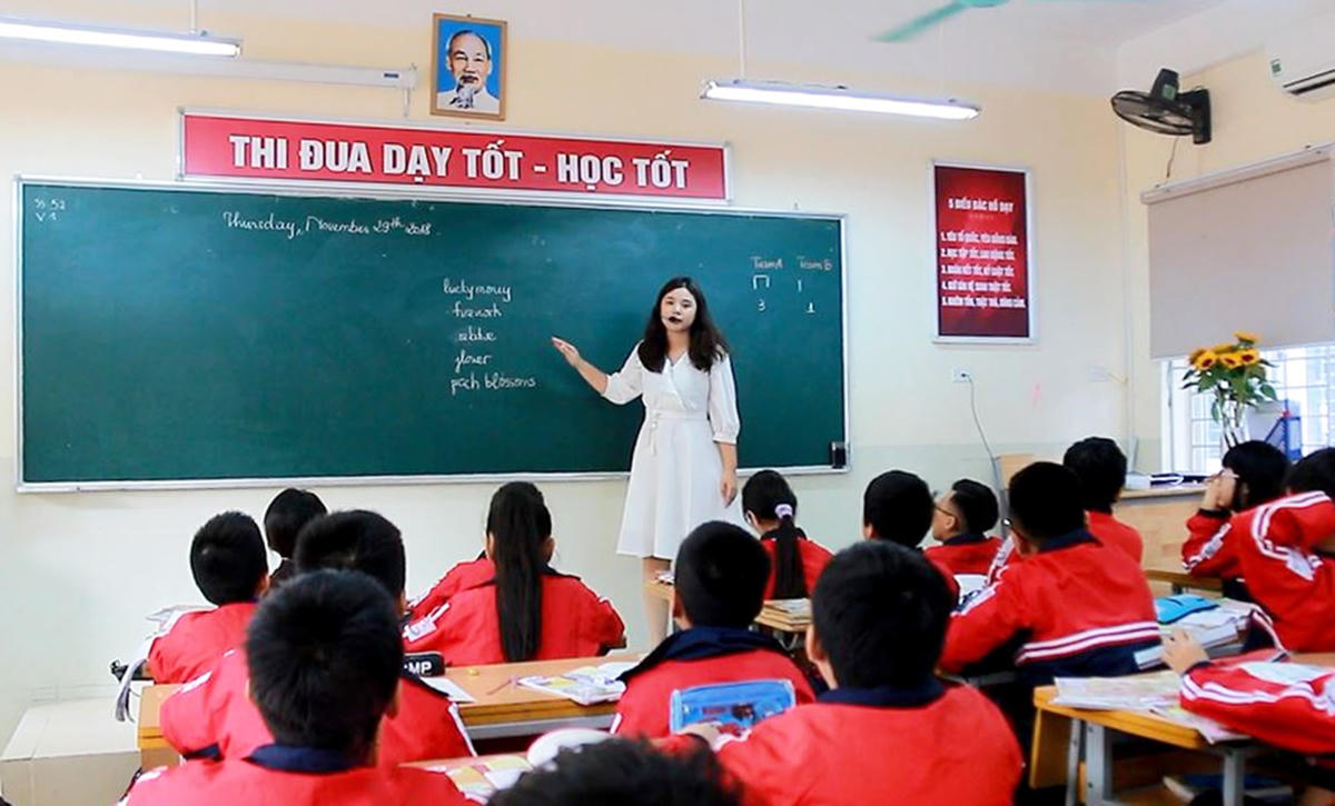 Từ tháng 3/2021 chính thức bỏ yêu cầu chứng chỉ ngoại ngữ, tin học đối với giáo viên.