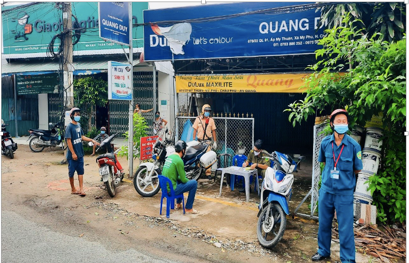 Tổ chức lập các chốt chặn kiểm soát trên địa bàn tỉnh.