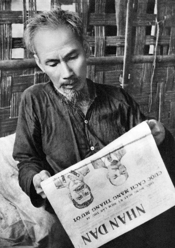 Chủ tịch Hồ Chí Minh, người sáng lập nền báo chí cách mạng Việt Nam. (Ảnh tư liệu).