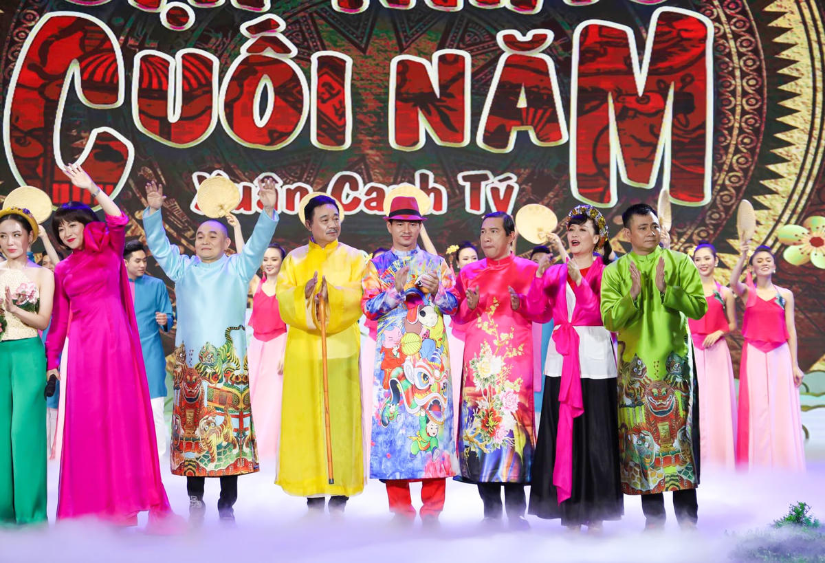 Trong suốt những năm tháng làm nghề, Vân Dung xem Táo quân - gặp nhau cuối năm là chương trình có ý nghĩa đặc biệt...