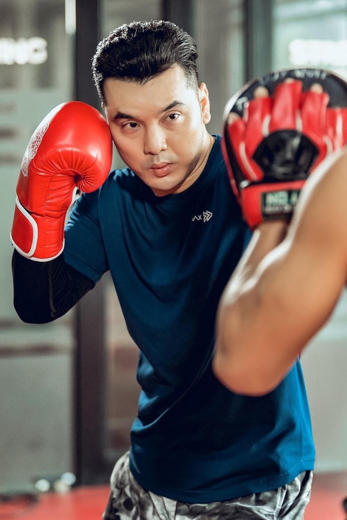 Cường Seven ‘đấm nhau’ với thần tượng một thời Ưng Hoàng Phúc