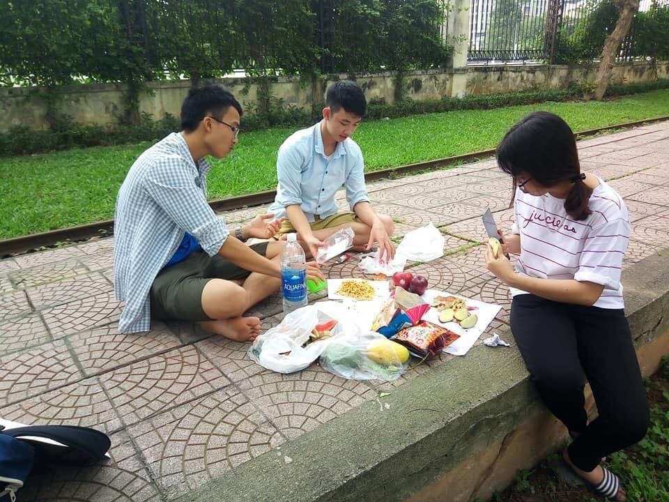 Làm thế nào để định hướng văn hóa thần tượng cho giới trẻ là một trong những bài toán khó?