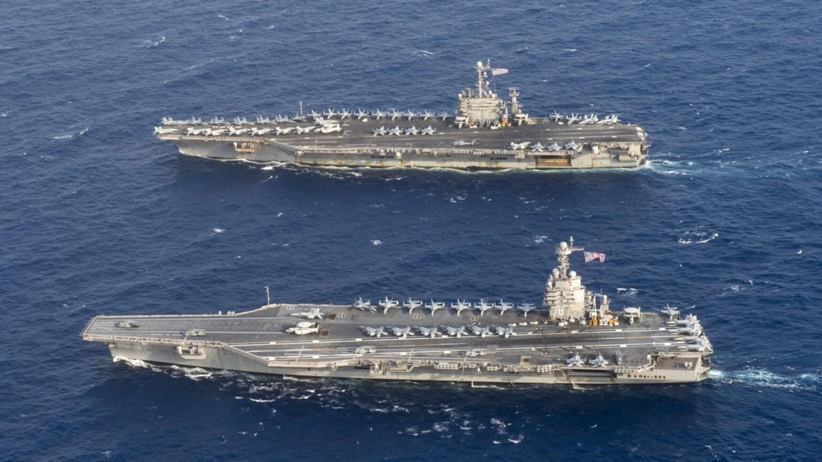 Tàu sân bay USS Gerald R. Ford và tàu sân bay USS Harry S. Truman cùng hoạt động ở Đại Tây Dương tháng 6/2020. Ảnh: 19fortyfive