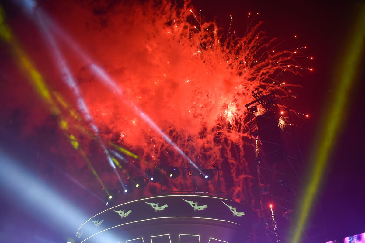 Màn pháo hoa được người dân đánh giá là chất lượng, có đầu tư.