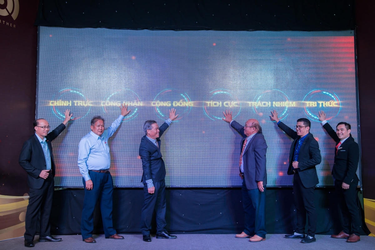 OBC hoạt động với 6 giá trị cốt lõi của OBC: Chính trực, Cộng đồng, Công nhận, Trách nhiệm, Tri thức và Tích cực.