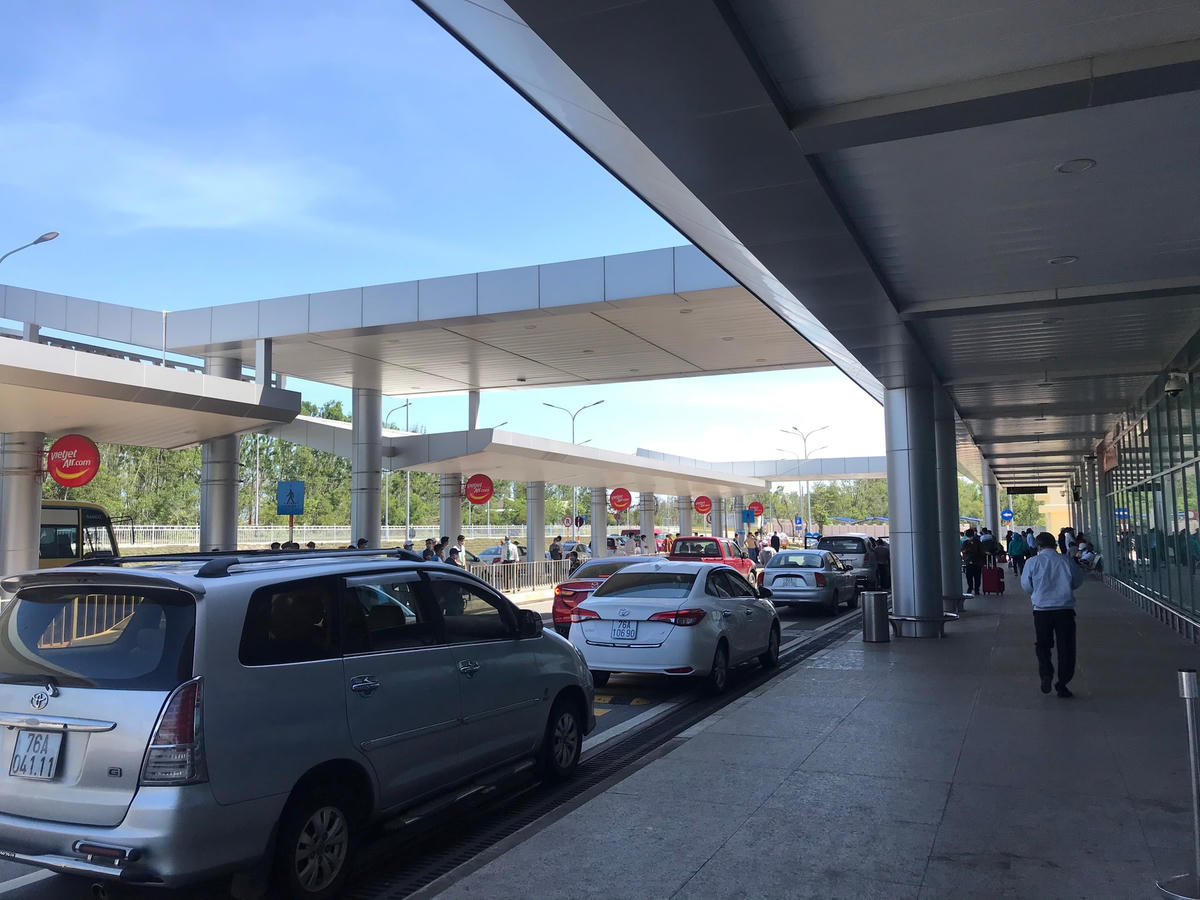 Sân bay Chu Lai vẫn hoạt động bình thường nhưng đẩy mạnh công tác phòng, chống Covid-19.