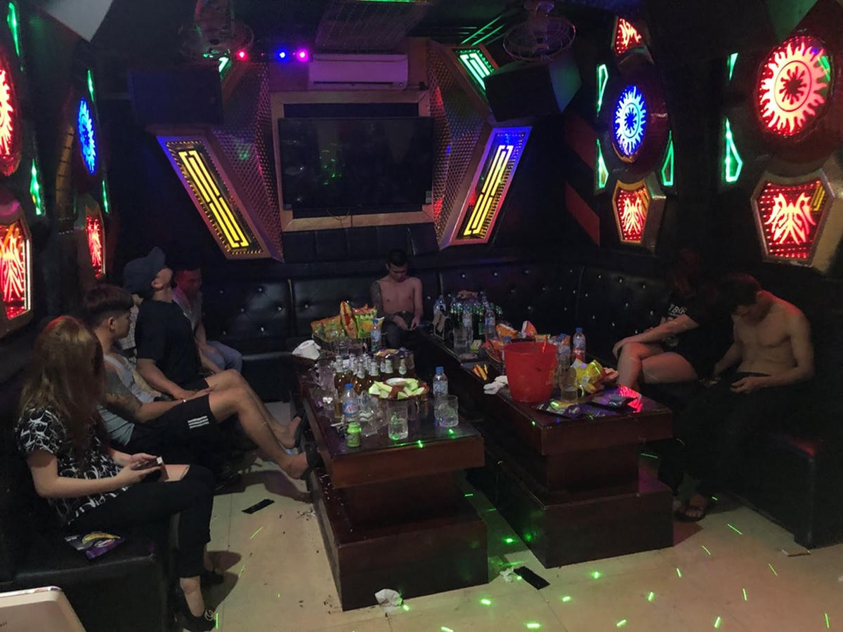 Các đối tượng bị sử dụng ma túy bị phát hiện.