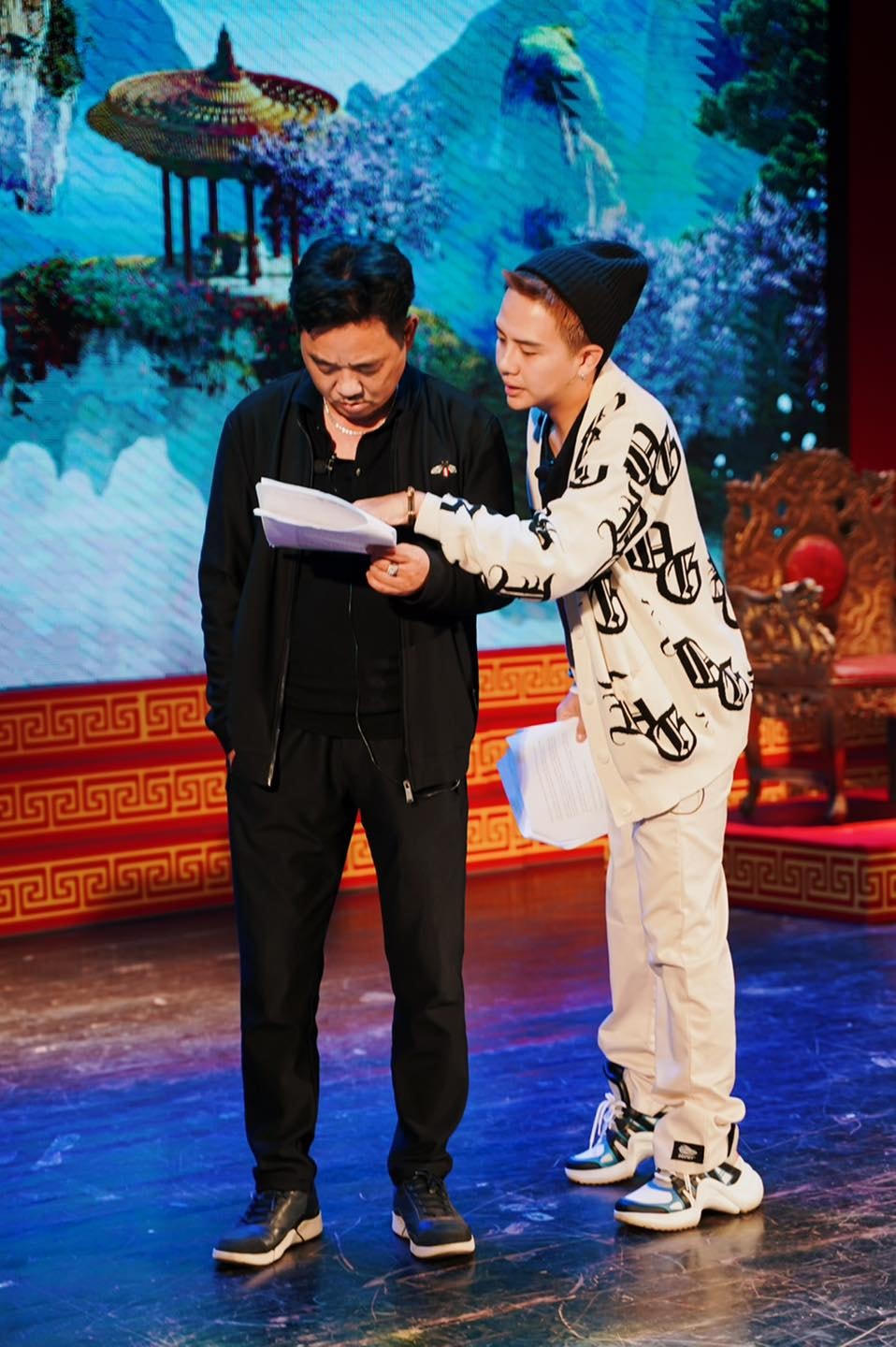 Duy Khánh sẽ tiếp bước Lâm Vỹ Dạ tham gia Táo Quân năm 2022. 