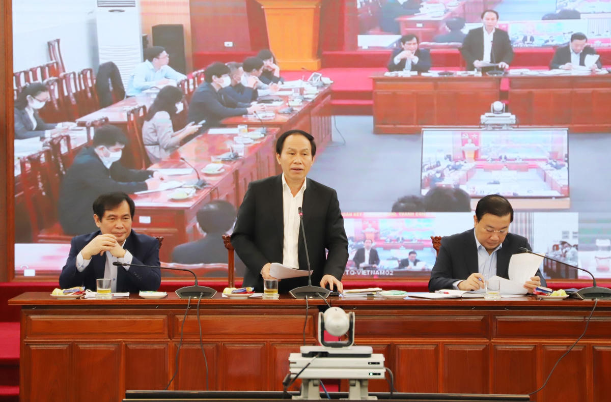 Phó Chủ tịch - Tổng Thư ký Lê Tiến Châu chủ trì cuộc họp