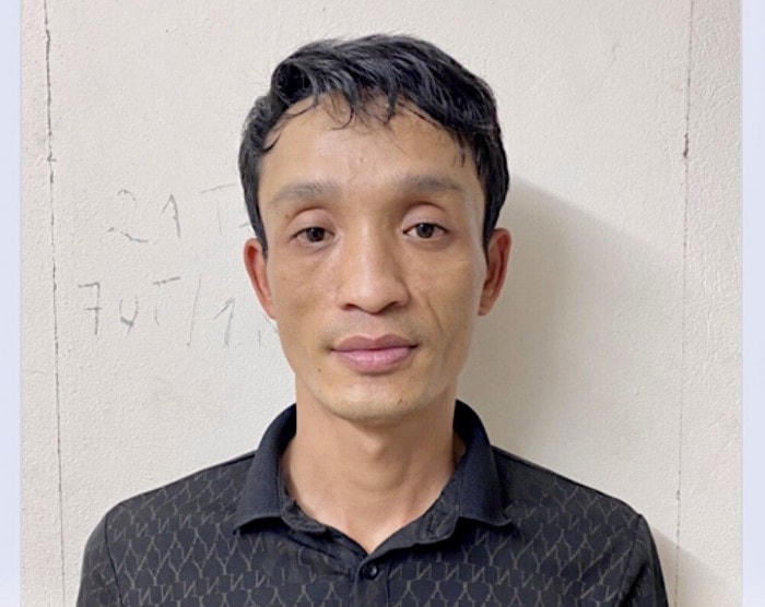 Trần Văn Hùng tại cơ quan công an
