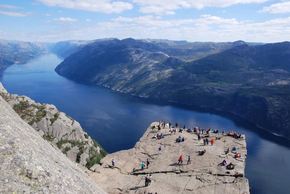 Vách đá Preikestolen, Na Uy. (Nguồn: B.S).