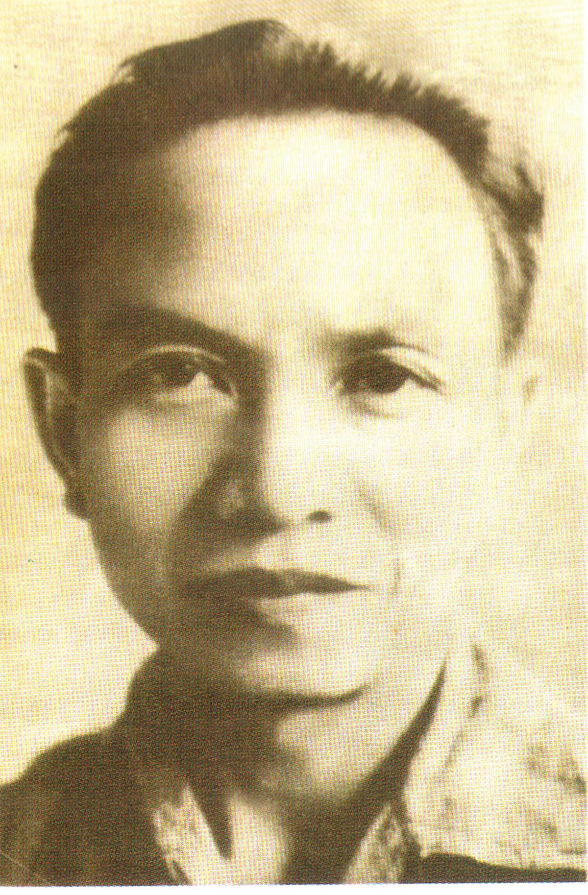 Đồng chí Trường Chinh trực tiếp phụ trách Báo Cứu Quốc từ năm 1942-1944.  