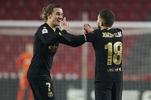 Griezmann và Alba cùng lập được cú đúp. Nguồn: Getty Images.