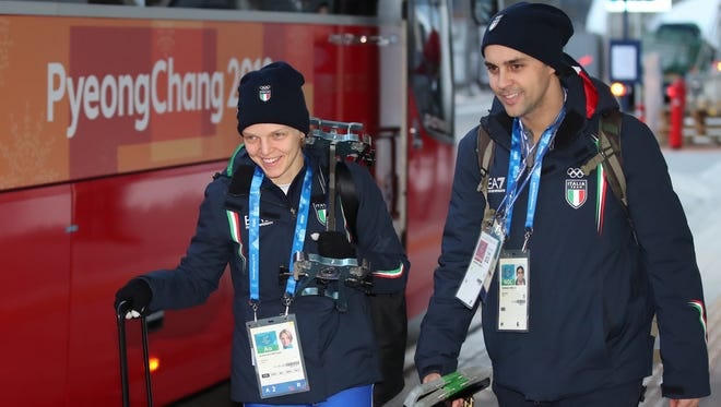 Trước đó, huấn luyện viên Anthony Lobello đã từng công khai lên tiếng than phiền về điều kiện ăn uống cùng những trải nghiệm không mấy lý tưởng dành cho các vận động viên tham dự kỳ Thế vận hội tại Trung Quốc.