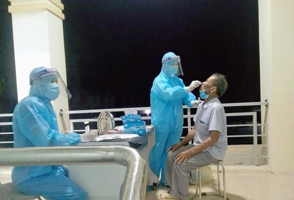 Nghệ An hiện có hơn 10,5 người từ vùng dịch trở về được giám sát, theo dõi và cách ly tại nhà.
