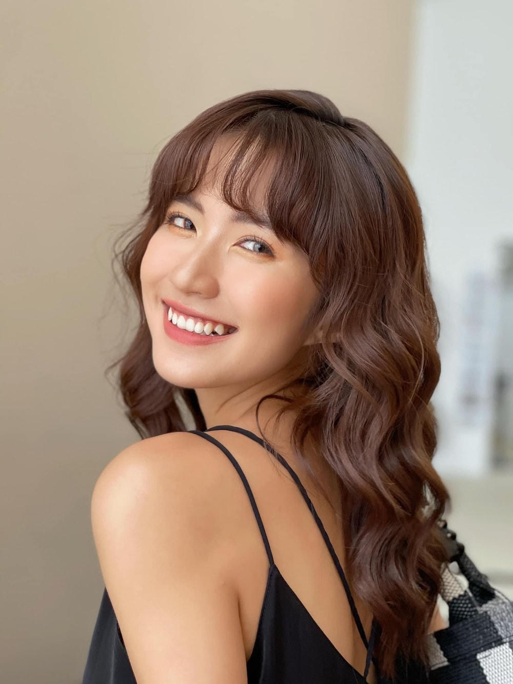 Ngọc Huyền - nữ chính xinh đẹp trong "Thương ngày nắng về".