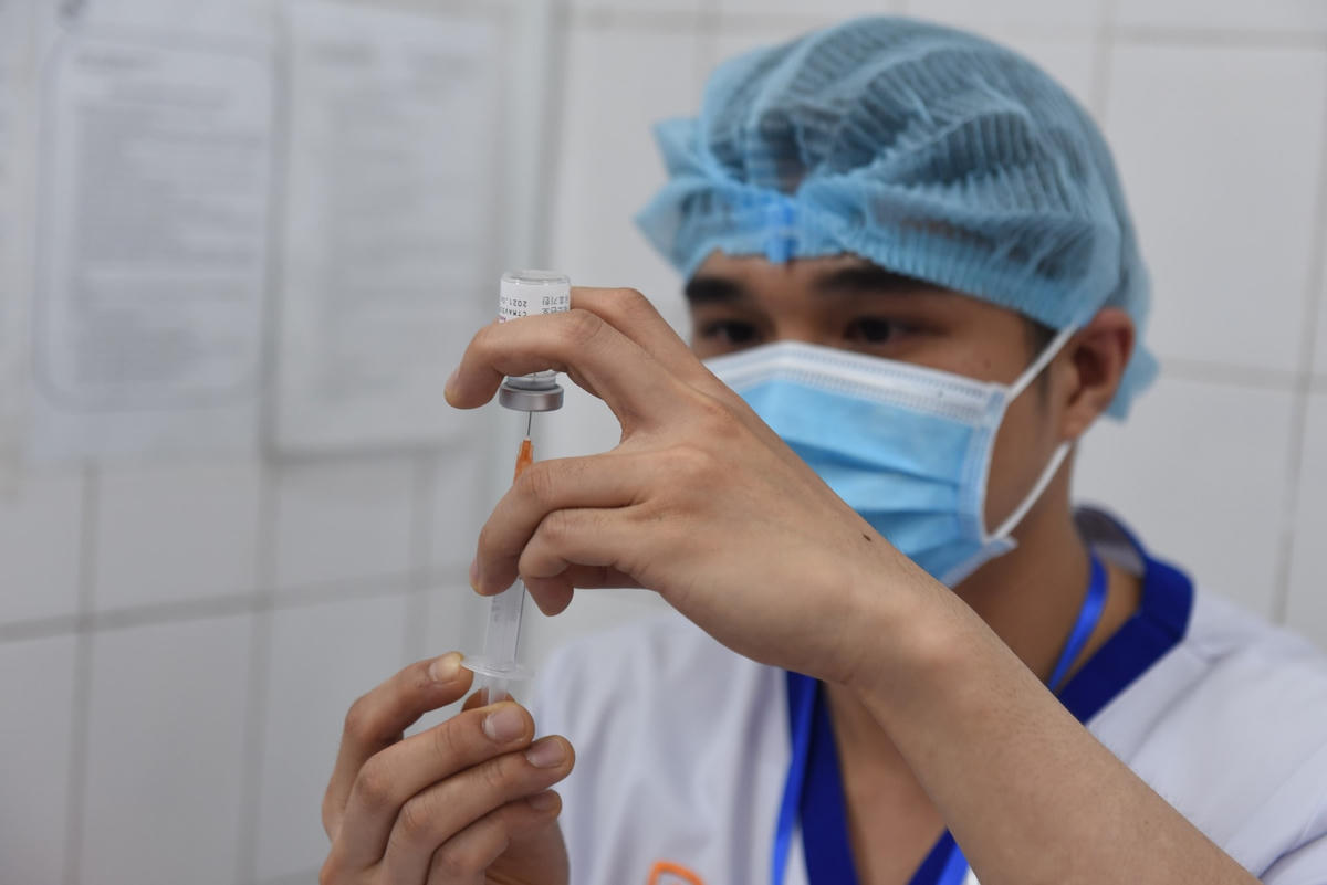 Những mũi vaccine đầu tiên được tiêm ở TPHCM