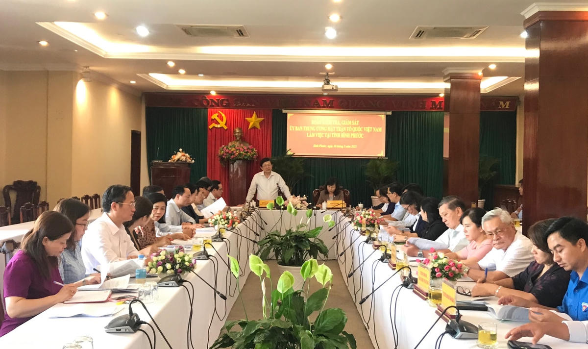 Quang cảnh buổi kiểm tra, giám sát của tại tỉnh Bình Phước.