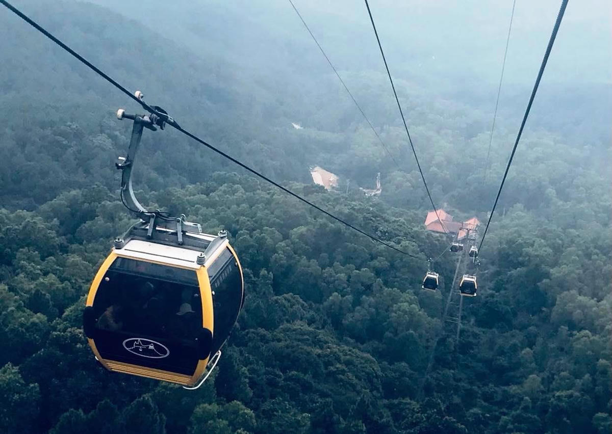 Hệ thống cáp treo hiện đại.