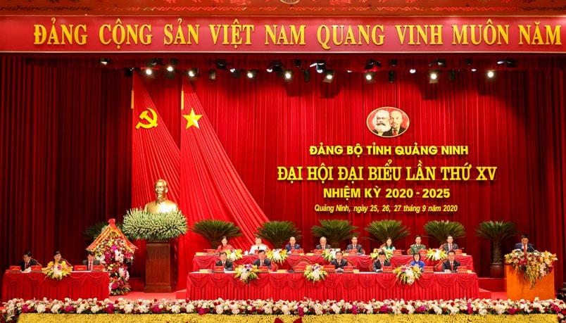 Đoàn Chủ tịch điều hành Đại hội.