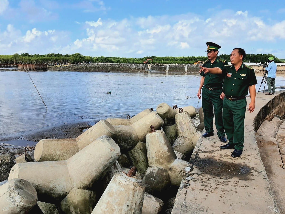 Lực lượng chức năng khảo sát để có phương án khắc phục.