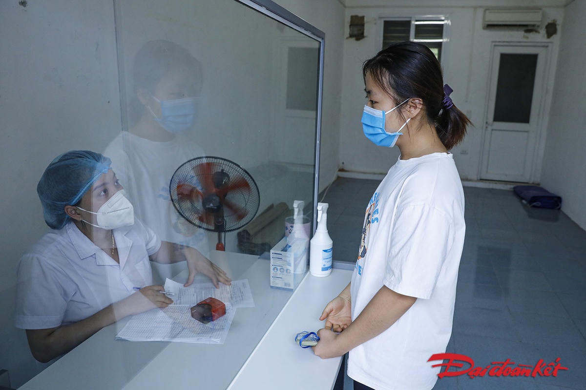 BV Sản Nhi Bắc Giang: Xét nghiệm Covid-19 nhanh tất cả người đến khám chữa bệnh
