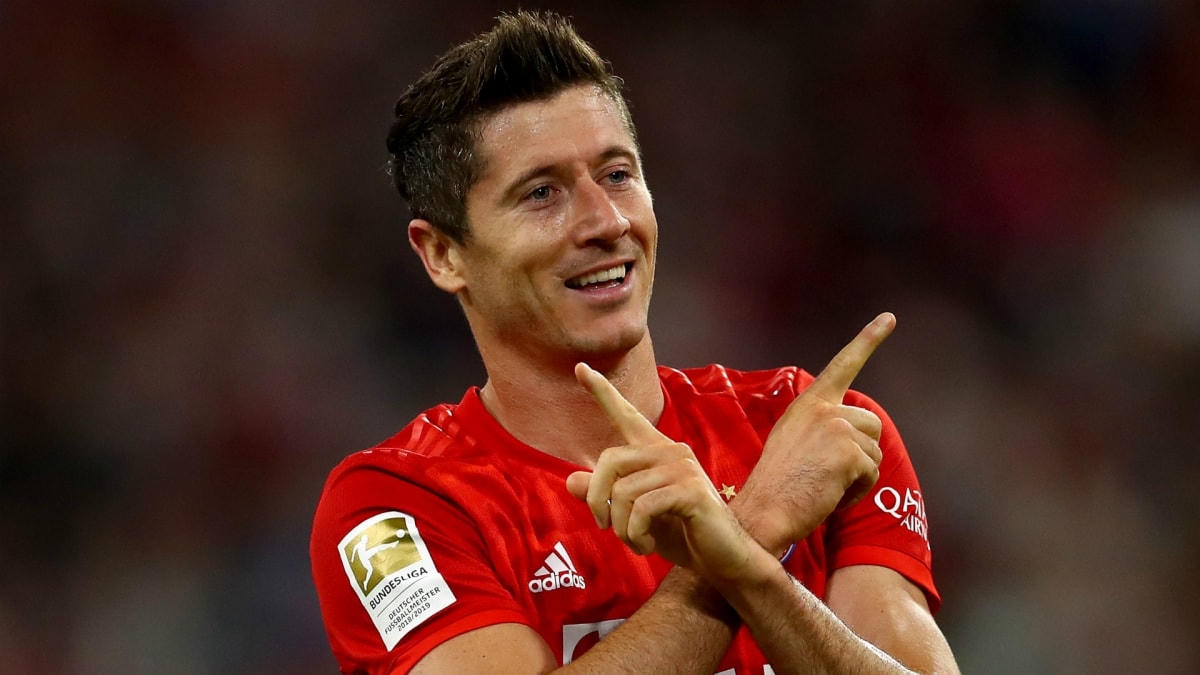 4. Robert Lewandowski (Borussia Dortmund, Bayern München) - 71 bàn thắng.