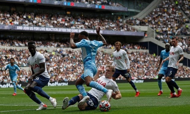 Man City tiếp đón Tottenham sẽ là tâm điểm của Ngoại hạng Anh vòng 26.