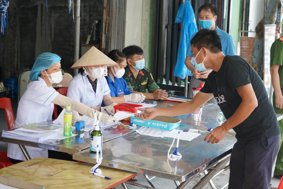 Từ 13/10, người ra, vào Hải Phòng không cần xuất trình phiếu xét nghiệm SARS-CoV-2.