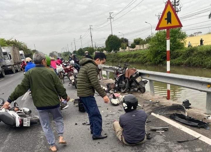 Một trong những hình ảnh vụ tai nạn.