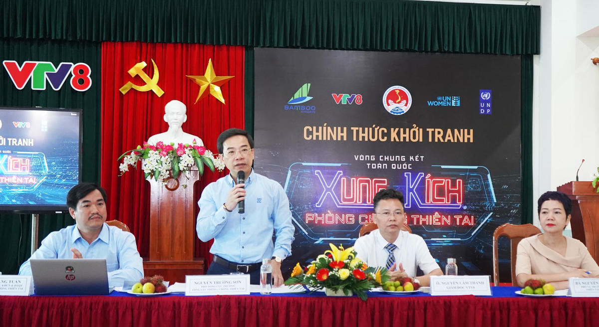 Ban tổ chức thông tin đến báo chí về cuộc thi. Ảnh Thanh Tùng.