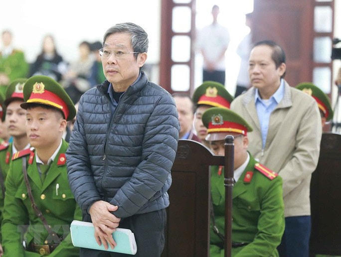 Ông Nguyễn Bắc Son và Trương Minh Tuấn trong phiên tòa xét xử. Ảnh: TTXVN.