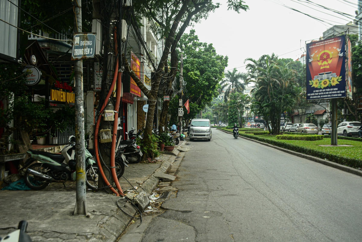 Trước đây, tuyến đường này có tên Trung Yên 3.