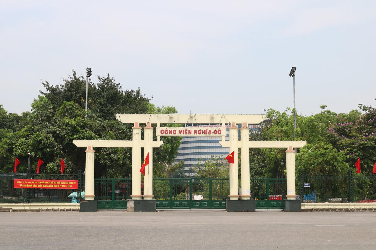 Các công viên đã đồng loạt đóng cửa để phòng dịch Covid-19.