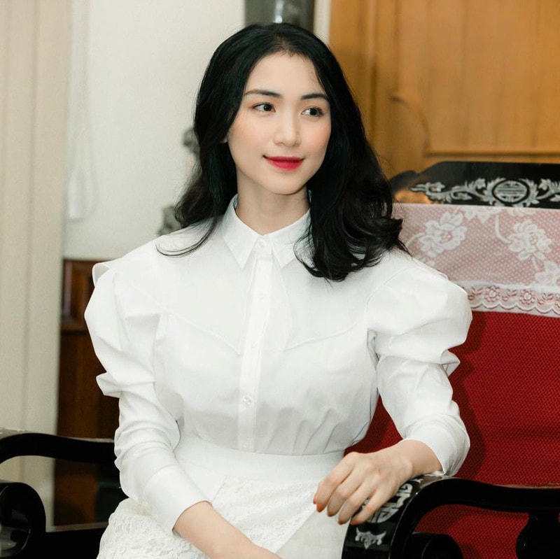 Hòa Minzy thừa nhận bất cẩn, xin lỗi vì đăng tin giả về dịch Covid-19