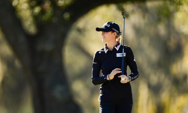 Nelly Korda là nữ golf thủ xinh đẹp người Mỹ được nhiều người hâm mộ biết đến. Ở tuổi 22, Korda đã là tay golf chuyên nghiệp thi đấu ở LPGA Tour và từng giành 3 chức vô địch.  