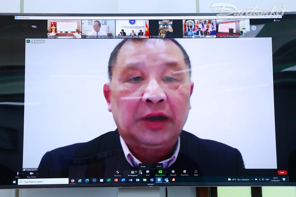 Ông Trần Bá Phúc phát biểu. Ảnh: Quang Vinh.