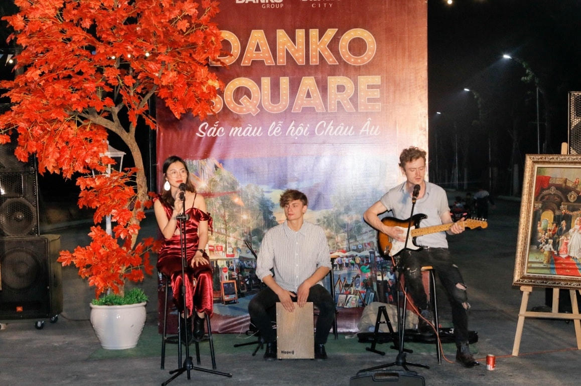 Tiết mục văn nghệ đặc sắc tại lễ hội Danko Square.