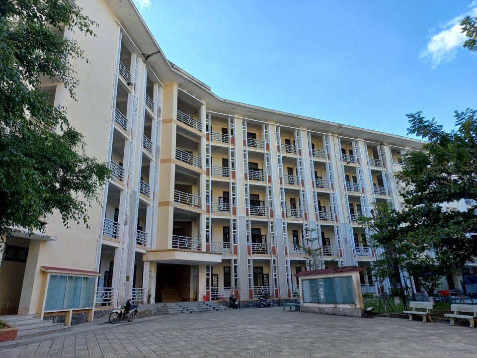 Khung cách ly T10 nơi hai sản phụ cách ly tập trung.