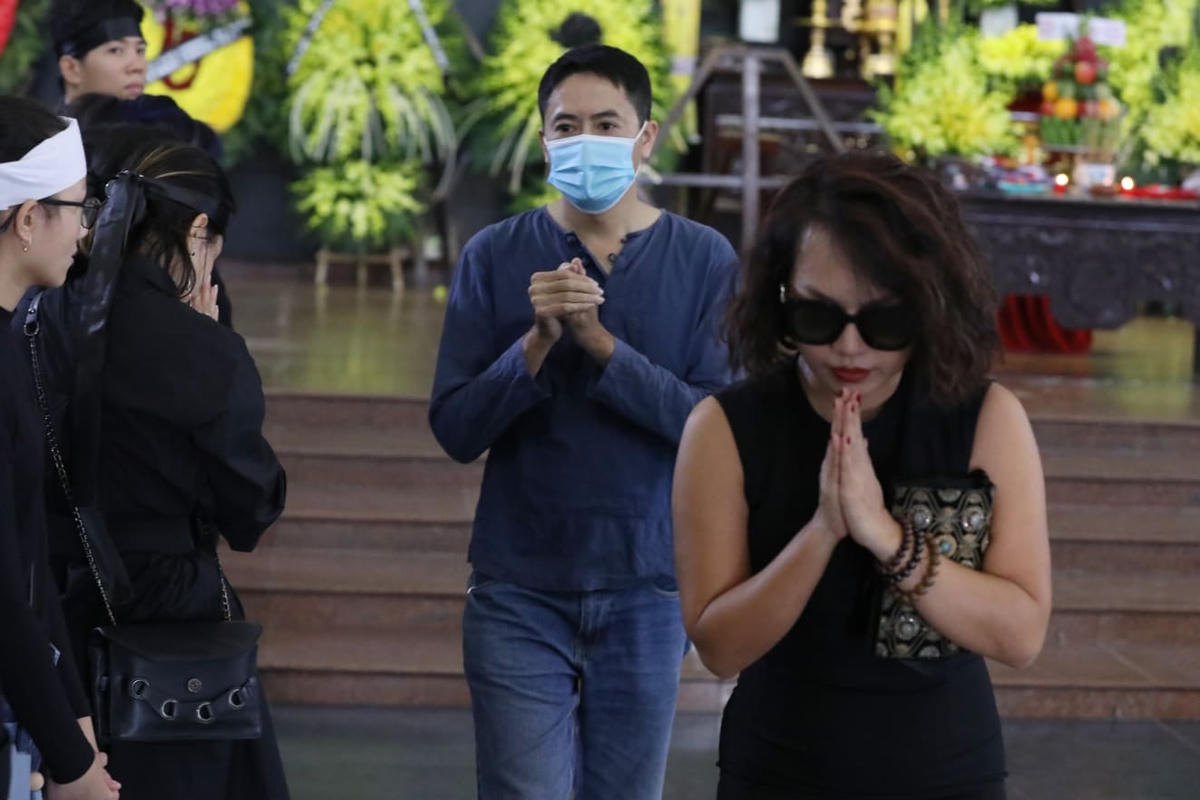 Dòng người nghẹn ngào đến tiễn biệt nhạc sĩ Phó Đức Phương