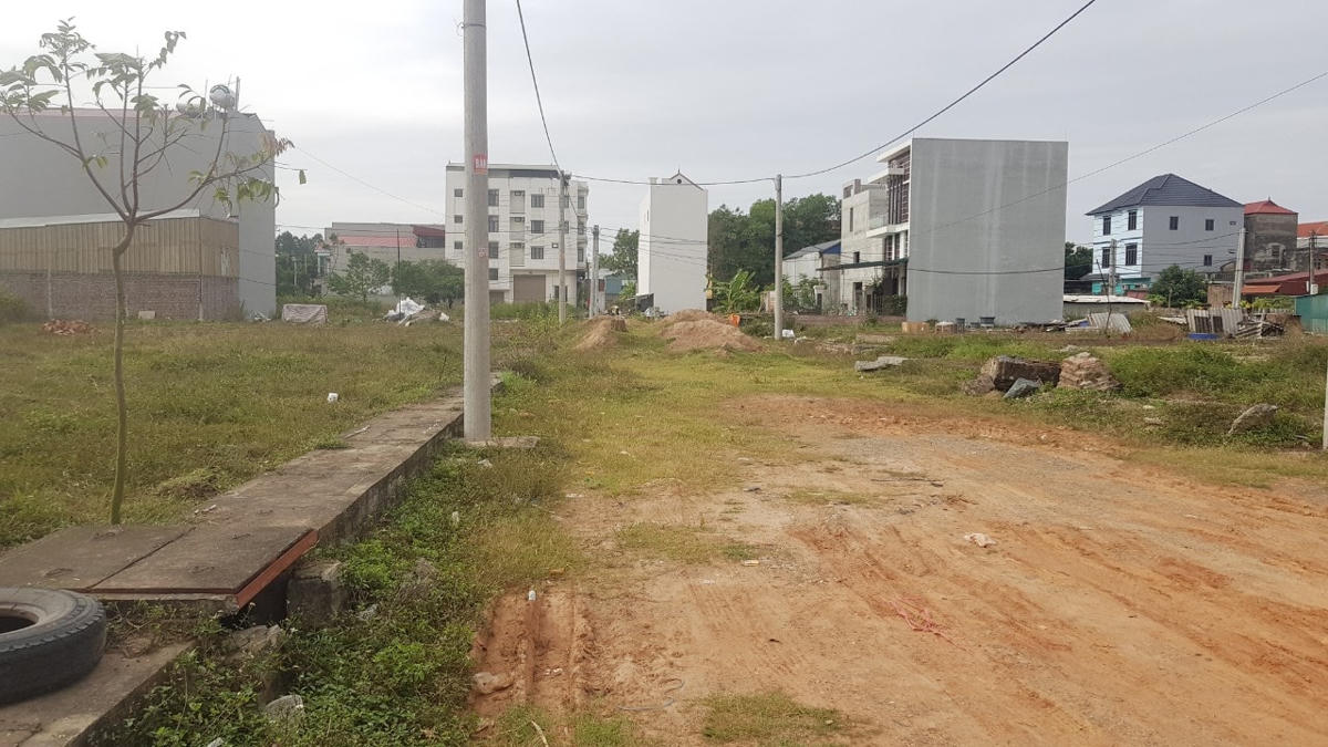 Cần làm rõ trách nhiệm của chủ đầu tư và đơn vị thi công trong việc thực hiện dự án.