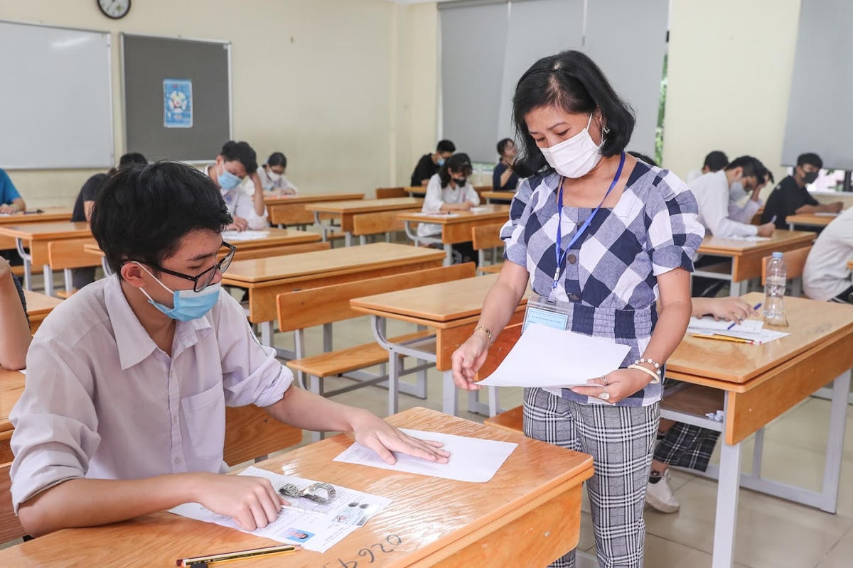 Trường chuyên cần đi đúng hướng với mục tiêu đào tạo, nuôi dưỡng nhân tài. Ảnh: Quang Vinh.