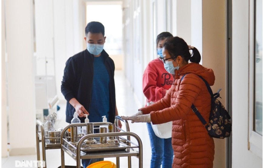 Cận cảnh bệnh viện dã chiến đầu tiên đón bệnh nhân điều trị Covid-19 ở Hải Dương