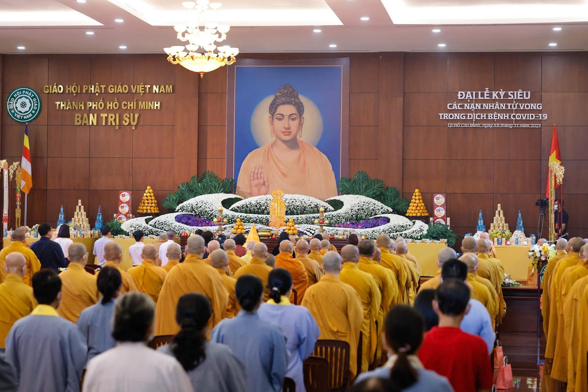 Lễ kỳ siêu cho đồng bào qua đời vì Covid-19, xoa dịu vết thương lòng người ở lại