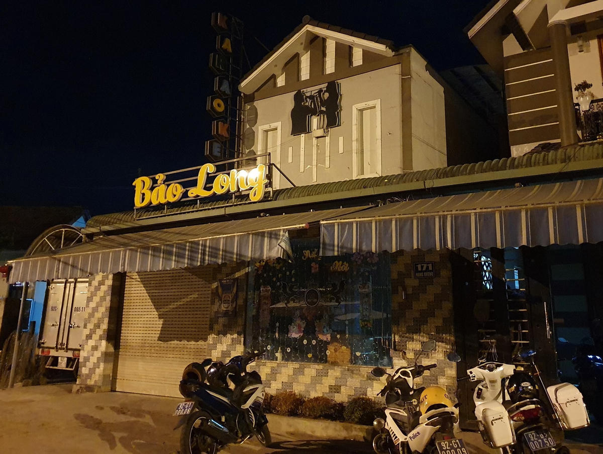 Quán Karaoke Bảo Long.